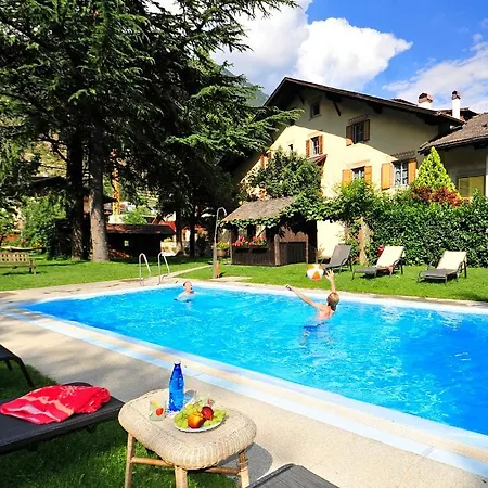 Aparthotel Schnatzhof 3*